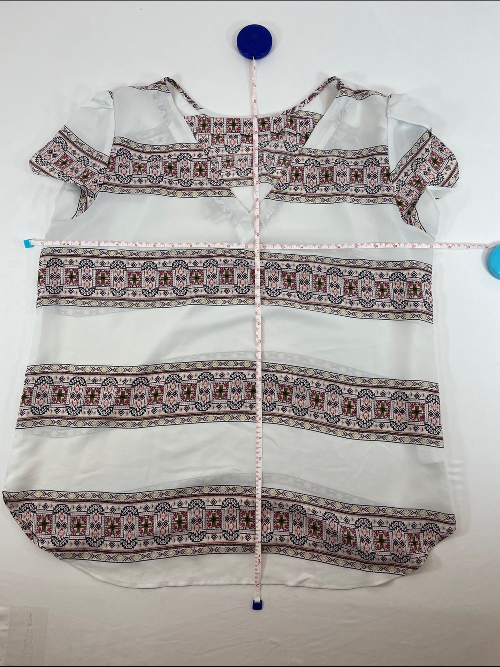 LOFT Outlet Geometric Boho Blouse White Southwestern Print Cutout Back Women’s L - Picture 6 of 8